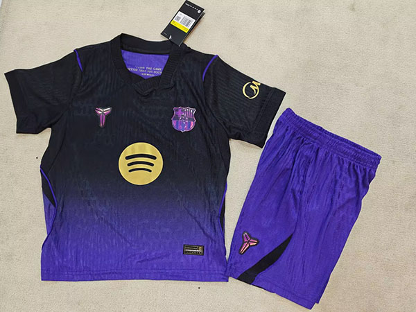 Barcelona Kids Away 2026/27